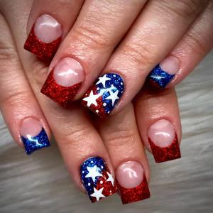 4th of July Press on Nails French Tip Short Square Independence Day Fake Nails with Designs Glitter Patriotic Nails Press Ons Glossy Full Cover Short Red White Blue Star False Nails For Women 24PCS