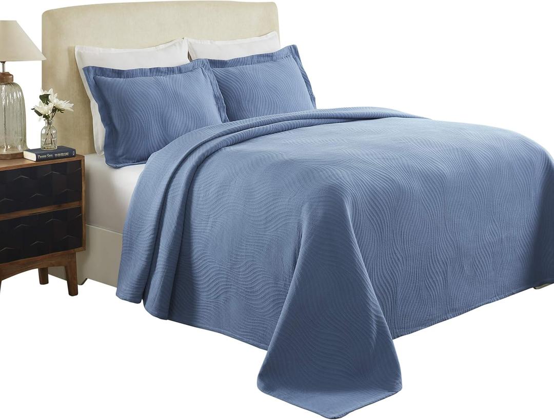 BNM Oversized Wave Design Matelasse Cotton Bedspread, Jacquard Weave, Soft and Breathable, All-Season, Cozy, Lightweight, Perfect for Master or Guest Bedroom, Matching Pillow Shams, King, Denim Blue