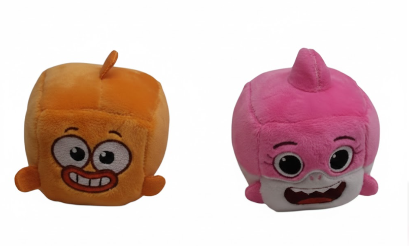 WowWee Pinkfong Baby Shark Official Song Cube - Shark Family  2Pack