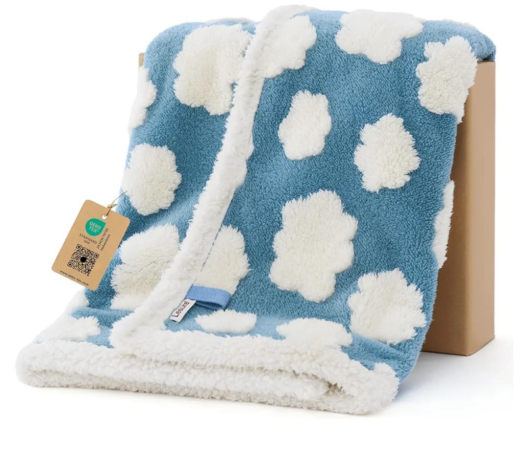 LE SURE Waterproof Puppy Blanket for Small Dogs - Washable Double Sided Dog Blankets with Warm Jacquard Shag and Soft Sherpa Fleece, Pet Cat Blanket for Couch Protection, 3D Textured Cloud, Blue