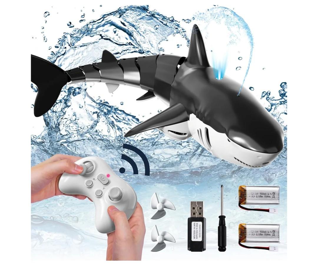 Bennol 2.4Ghz Remote Control Shark Toys for Boys Kids, 1:18 Scale High Simulation Shark for Pool, Electric RC Sharks Fish Toys with Light & Spray Water Function for 4 5 6 7 8 9 Year olds Kid Boys