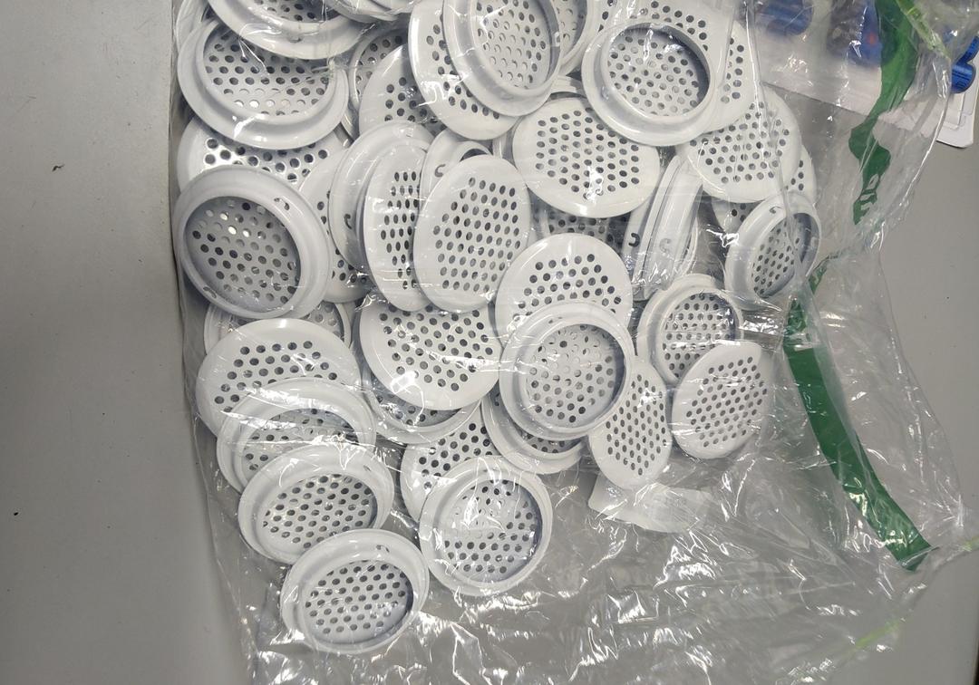 Grehge s 53mm Circular Soffit Vent Stainless Steel Round Vent Mesh Hole Louver for Kitchen,Bathroom,Cabinets,Wardrobes,Shoe Cabinets,Sundry Cabinets (Inclined Plane,Black), 50 Pieces