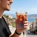 Alaeseje 50 Pack Clear Plastic Cups with Strawless Sip Lids,20 oz Iced Coffee Cups with Lids,Disposable PET Crystal Cups,Round Bottom To Go Cup for Iced Coffee Juice Smoothie Cold Beverage