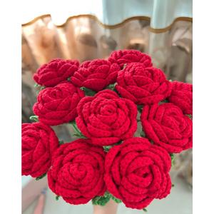 Crochet Flowers, DIY Crochet Roses Bouquet, Finished Handmade Flowers, Artificial Flowers, Knitted Red Roses for Mother, Wife, Friend (8, Red)