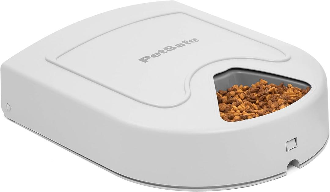 PetSafe Automatic Dog Feeder, 5 Meals, 40 oz Capacity, Plastic, for Dry Food, Multiple Pets PetSafe Automatic Dog Feeder, 5 Meals, 40 oz Capacity, Plastic, for Dry Food, Multiple Pets