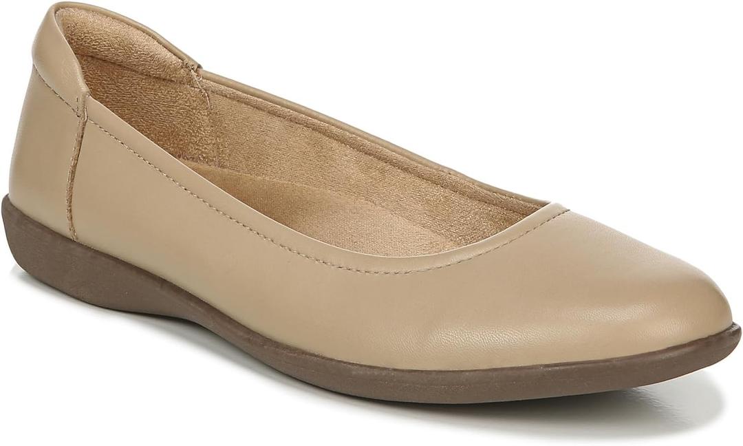 Naturalizer Women's Flexy Round Toe Ballet Flat (9, Nude)