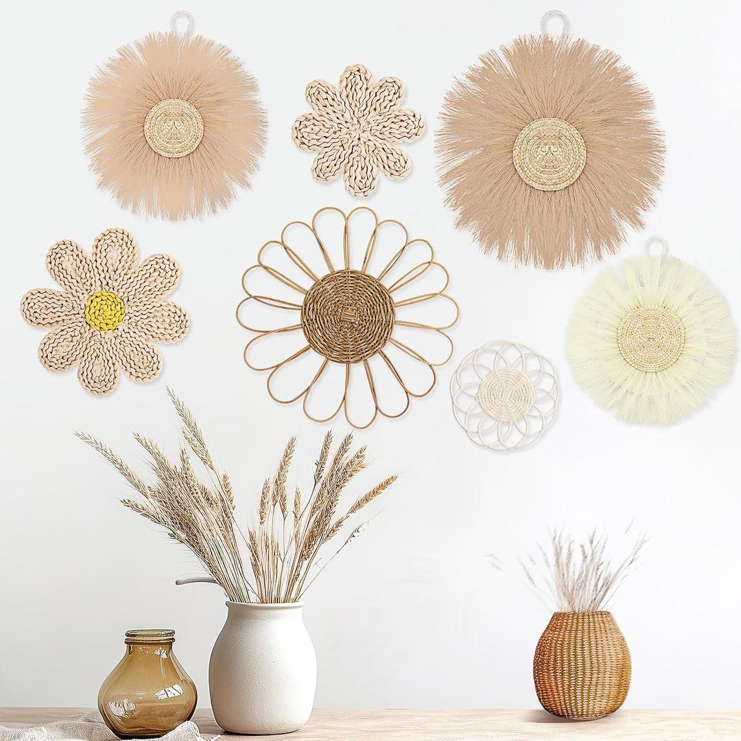 Chunful 7 Pcs Boho Wall Basket Decor Rattan Flower Wall Decor Nursery Daisy Flower Woven Macrame Hanging Flowers for Baby Kids Girls Farmhouse Bedrooms Living Rooms Kitchen Home(Light Beige Yellow)