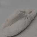 Snug Leaves Women's Fuzzy Scuff Slippers Soft Comfy Memory Foam Non-slip Indoor House Shoes (9-10, Cream White)