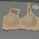 COCOMARTS Jelly Bras for Women No Underwire Scalloped Push Up Wireless Bralettes Seamless Soft Comfort Everyday Tshirt Bra (Beige, M)