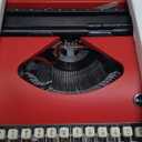 Maplefield Vintage Manual Typewriter Machine - Red Typewriter for Writers & Authors - Antique Desk Decor & Office Accessory - Compact Design & Easy Setup