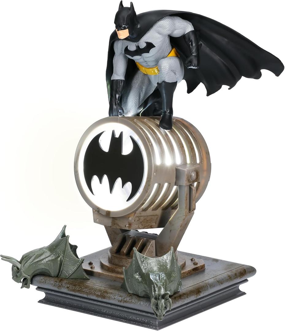 Paladone Batman Figurine Light - Officially Licensed DC Super Heroes Decor and Gift, Collectible Display Lamp Must Have for DC Comic Fans, USB Powered 27 LED Light