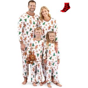 PATPAT Christmas Family Matching Pajama Sets Includes Christmas Socks - Perfect for Family Photos & Holiday Celebrations (M)