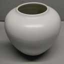 GeLive Short Round White Ceramic Vase Table Centerpiece Moon Jar Jingdezhen Handmade Pottery Vase Glossy Finish Planter Pot Waterproof for Fresh Dried Flower Home Decor Kitchen Utensil Holder