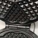 Mueller Heart 5 Waffle Maker, Waffle Iron, Adjustable Browning Control & Nonstick, Cool Touch Handle, Easy to Clean, Small Kitchen Appliances