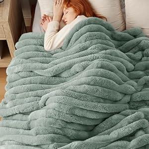 Bedsure Faux Fur Throw Blanket - GentleSoft & Fluffy, Fuzzy Luxury Christmas Blanket for Couch, Sofa and Bed, Thick and Warm for Winter, Cozy Striped Decorative Gift for Women, Green, 50x70 Inches