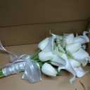 Floral Bouquet 10 Artificial Calla Lilies with 8 Artificial Tulip Flowers, Bridesmaid Bouquet with Wedding Ceremony Festivals Anniversary Bridal Rehearsal Party Bar Table Decor (White)