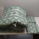 Bedsure Tufted Boho Comforter Set King Size - Green Boho Bed Set, GentleSoft 3 Pieces Farmhouse Shabby Chic Embroidery Bedding, Gifts for Woman, Soft Jacquard King Comforter for All Seasons (14 - Green - Elegant)