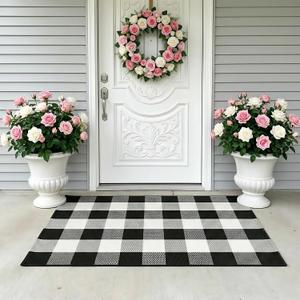 Buffalo Plaid Outdoor Rug 27.5" x 43" Black and White Checkered Area Rug Washable Doormats Indoor Outdoor Rugs for Layered Front Door Mats, Porch, Entryway, Kitchen, Farmhouse