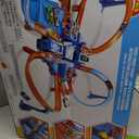 Hot Wheels Track Set with 1:64 Scale Toy Car, 4 Intersections for Crashing, Powered by a Motorized Booster, Criss-Cross Crash Track , Medium