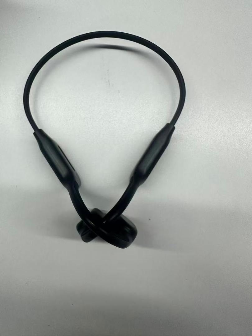 Swimming Headphones, Bone Conduction with Bluetooth 6.0, IPX8 Waterproof, 32G Memory & MP3 Player - Sports and Underwater Headphones (Black)