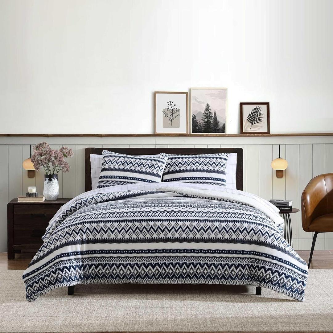 Eddie Bauer - Twin Comforter Set, Reversible Plush Bedding with Matching Sham, Dorm Essentials, Oeko-Tex Certified (Shelton Fair Isle Navy)