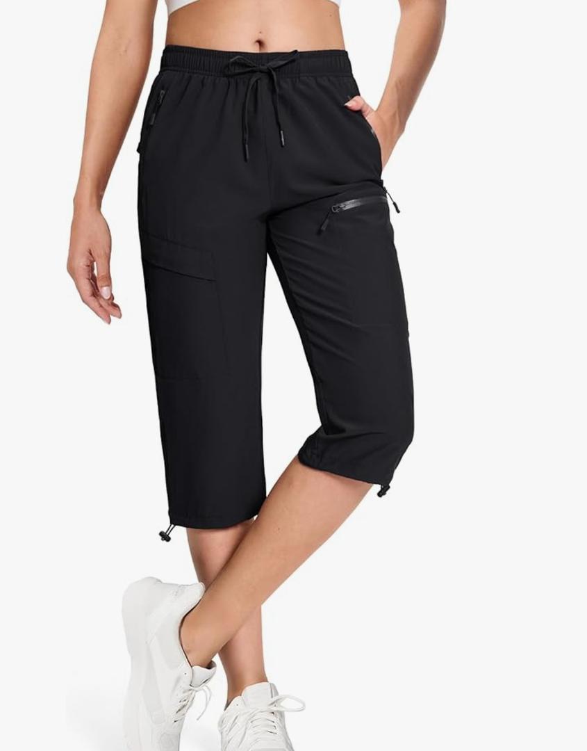 MAGCOMSEN Women's Hiking Capri Pants UPF 50+ Lightweight Quick Dry Casual Golf Cargo Crop Pants with 5 Pockets Summer