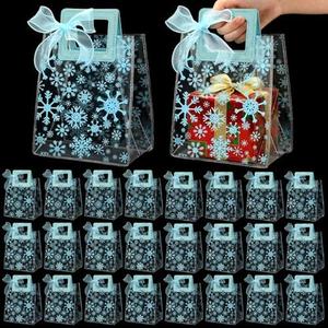 Amylove 30 Pcs Christmas Snowflake Clear Gift Bags with Handle Christmas Winter Transparent PVC Gift Bags with Ribbon Reusable Heavy Duty Totes for Xmas Birthday Wedding Bridal Shower Party Supplies