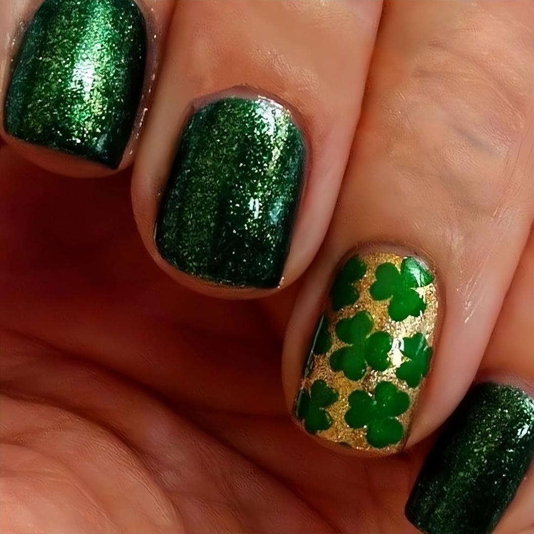 St. Patrick's Day Press on Nails Short Square Fake Nails Gold Green Glitter Clover False Nails Lucky Shamrock Acrylic Nails Irish Clover Stick on Nails Reusable Saint Patrick's Day Nails for Women