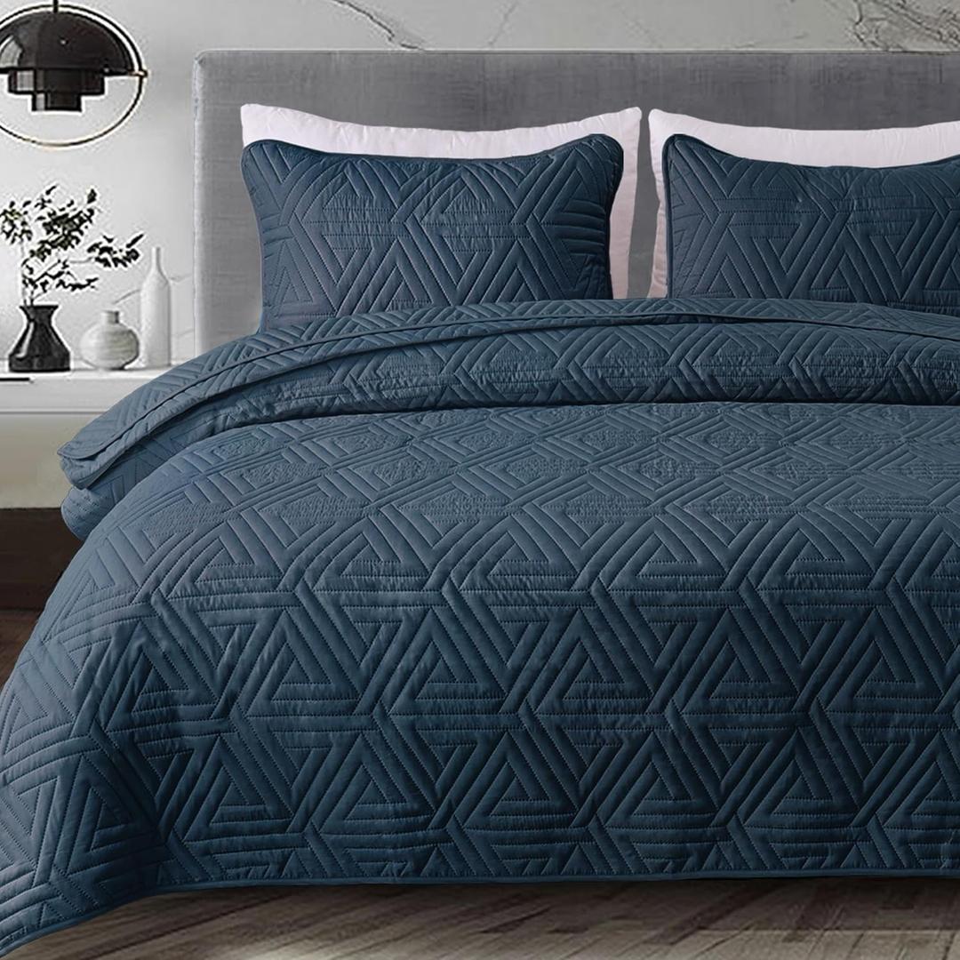 Whale Flotilla Soft Queen Size Quilt Set for All Seasons, 3-Piece Ultrasonic Geometric Quilts Bedding Set, Lightweight Reversible Bedspread, Coverlet, Bed Cover with 2 Pillow Shams, Navy (Full/Queen (96"x90"))