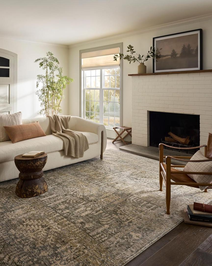 Loloi Magnolia Home by Joanna Gaines Junie Collection JUE-02 Moss/Natural 2'-0" x 3'-0", .38" Pile Height, Accent Rug