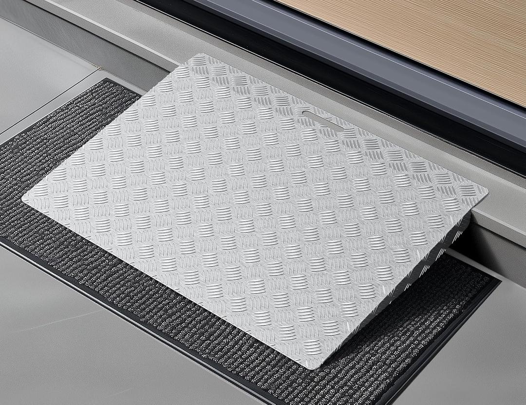 Aluminum Threshold Ramp for Doorways, 2-4" Rise Recommended (Max 6"), Portable Wheelchair Ramp for Home Steps, 550lbs Capacity Non-Slip Metal Handicap Ramp for Scooters, Walkers, Shed & Curbs 31"x25"