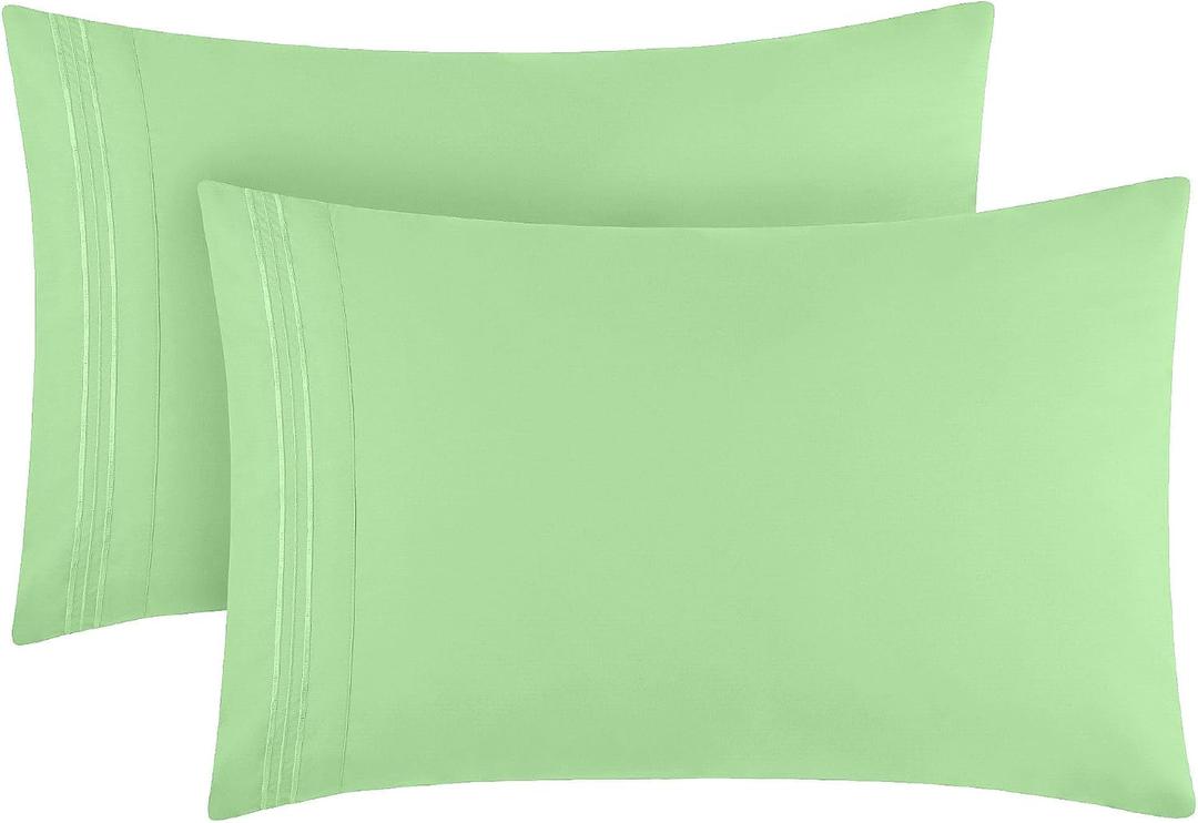 Mellanni Pillow Cases - Luxury, Extra Soft Cooling Pillow Covers - 2 PC Iconic Collection Pillowcases - Envelope Closure (Standard/Queen 20" x 30", Pistachio)