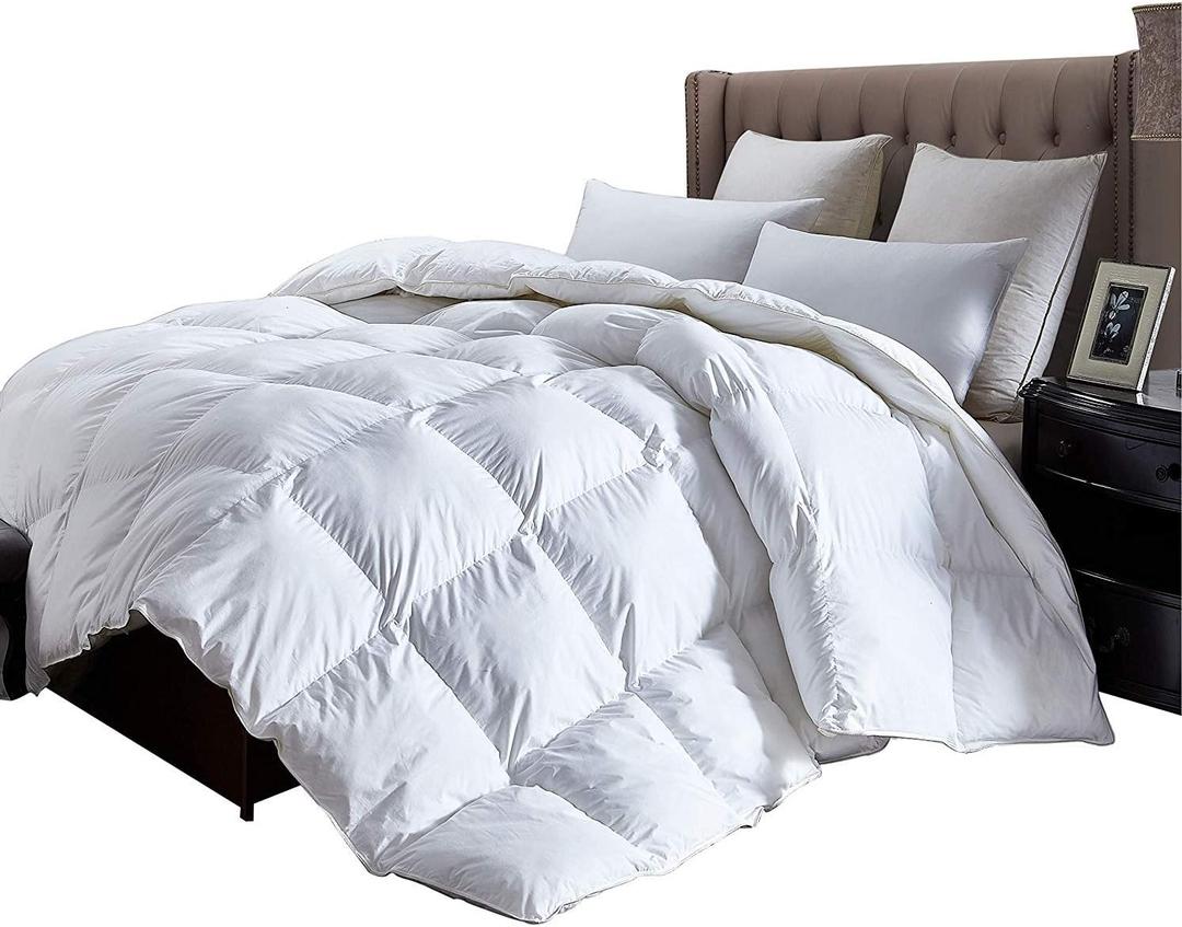 Luxurious Full/Queen Size Lightweight Goose Down Comforter Duvet Insert Summer Weight, 1200 Thread Count 100% Egyptian Cotton, 40 oz Fill Weight, White Color
