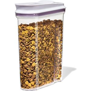 OXO Good Grips Pet Food Dispenser - 4.5 Qt/4.25 L |Ideal for up to 4lbs of Dog Food or 3.5lbs of Cat Food | Airtight Dog and Cat Food Storage Container | BPA Free
