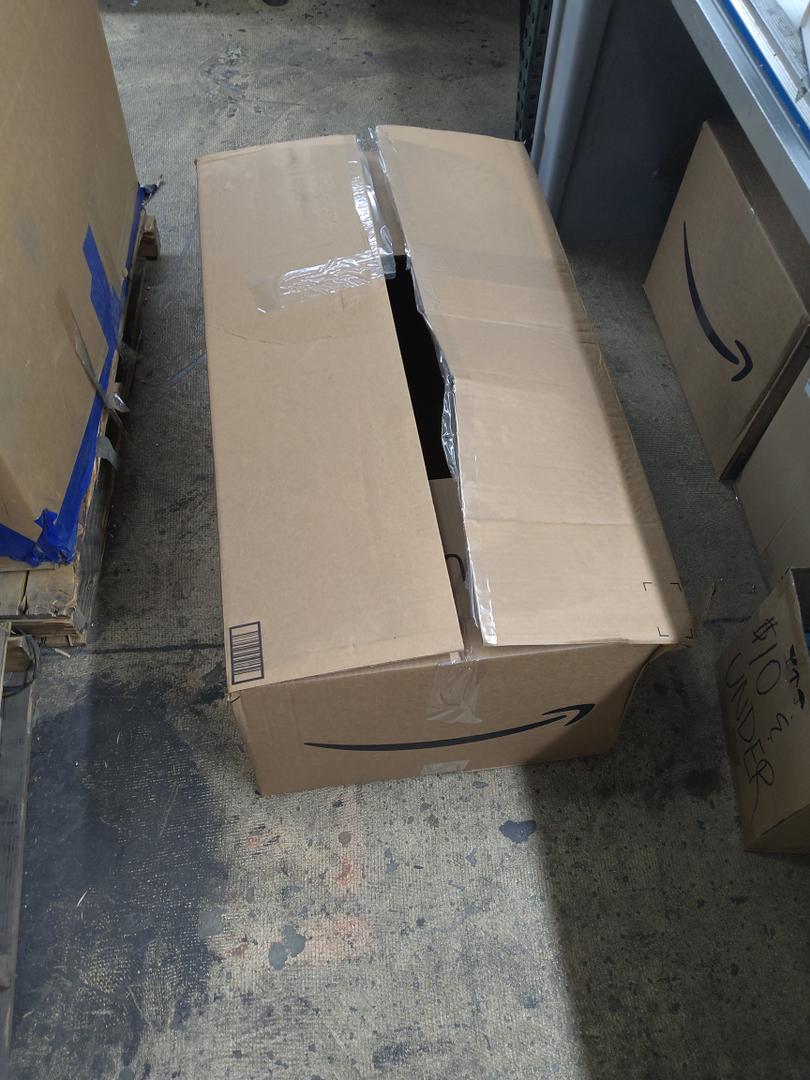 Box of Mixed Accessories for Phone/Watch/iPad/Tablet, Retail is Estimated