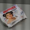 Huggies Size 4 Diapers, Snug & Dry Baby Diapers, Size 4 (22-37 lbs), 30 Count 
