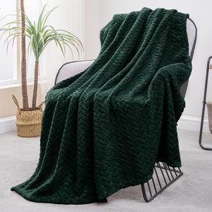 Exclusivo Mezcla Fleece Throw Blanket for Couch and Bed, 50x70 Inches Soft Cozy Jacquard Flannel Blankets, Lightweight Fuzzy Plush Warm Throws for Women, Forest Green
