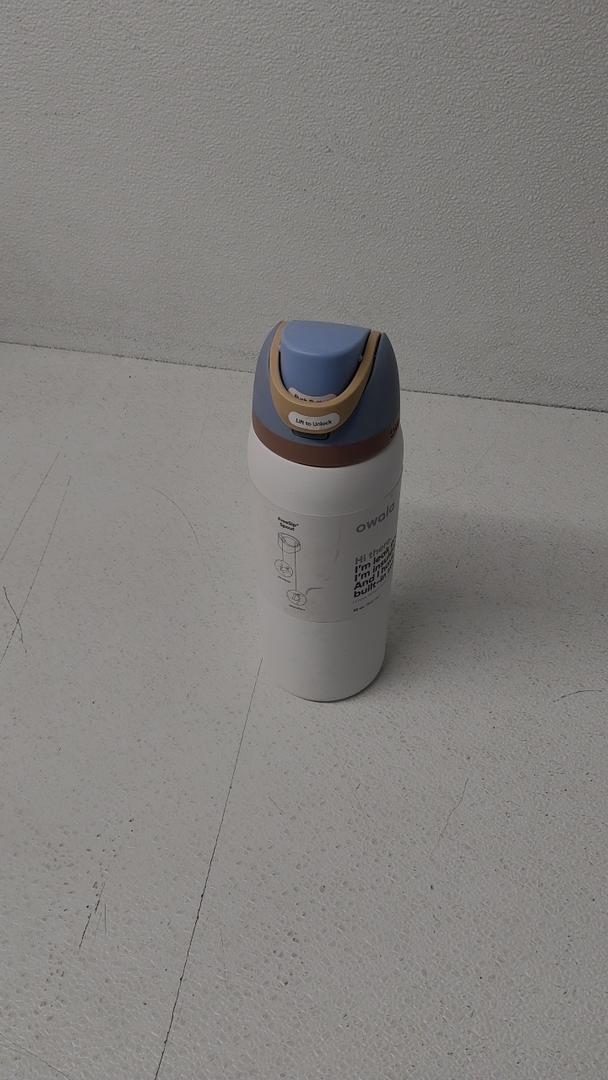 Owala FreeSip Insulated Stainless Steel Water Bottle with Straw, BPA-Free Sports Water Bottle, Great for Travel, 32 Oz