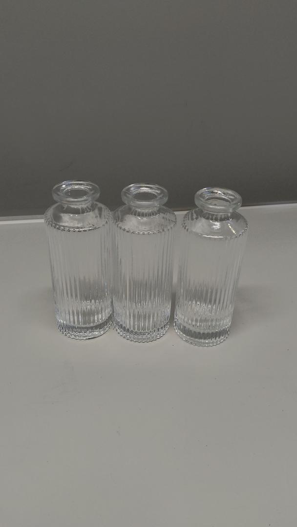 ComSaf Glass Bud Vases Set of 3, Small Flower Vases in Bulk, Mini Ribbed Vases for Centerpieces, Clear Vintage Vase for Table Decorations, Wedding, Party, Receptions, Home Decor