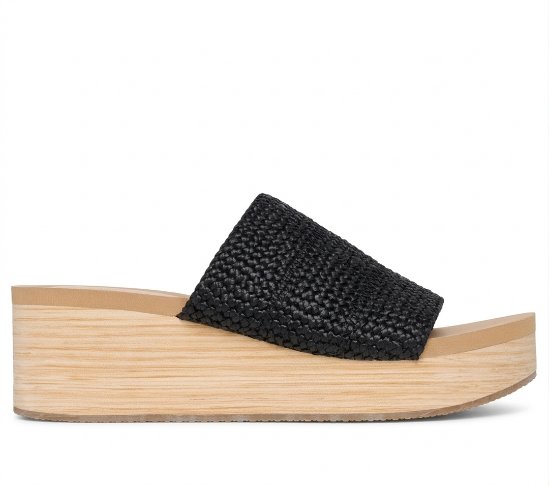 Cali from SKECHERS, Size 8.5 Black