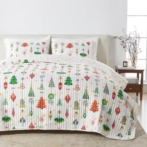 Great Bay Home Twin Size Christmas Quilt Set with Shams - Vibrant, Cheerful, Christmas Prints - Reversible Holiday Seasonal Bedspread with Matching Shams (Twin/Twin XL, Twinkling Ornaments)
