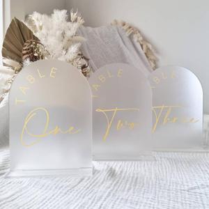 JINMURY Frosted Arch Wedding Table Numbers 1-15 with Stands, 5x7 Inch Acrylic Arch Sign with Golden Lettering, Frosted Acrylic Table Numbers for Wedding Reception (5x7 Inch Table Number 1-15)