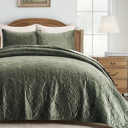 Amazon.com: EVERGRACE Luxury Pearl Velvet Quilt Set King Size 3 Pieces, Soft Paisley-Stitch Velvet Comforter Set with Pillow Shams, Lightweight Bedspread Coverlet Bedding Set, Olive Green