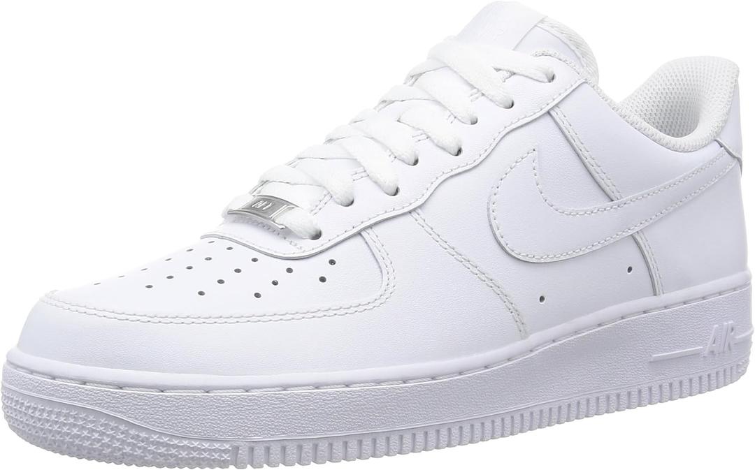 Nike Men's Classic Basketball Shoe (10, White)
