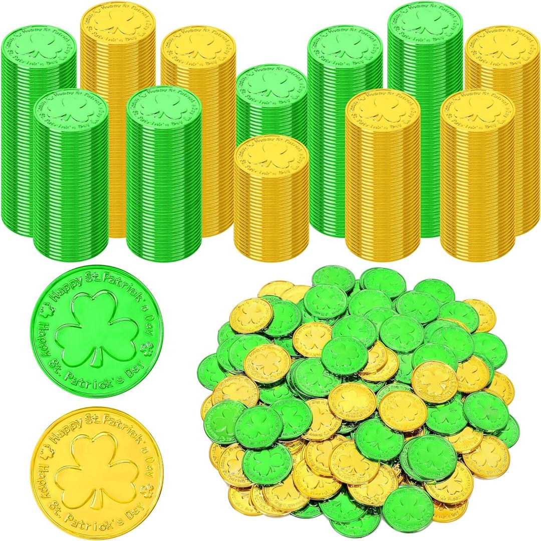 200 PCS St Patricks Day Decorations, 1.4 in Shamrock Gold Coins for St Patricks Day, Gold Green Lucky Coins Fake Coins Plastic Coins Shamrock Coins, Shamrock Decor St Patricks Day Party Decorations