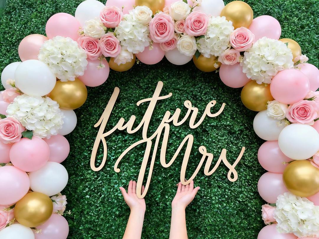 Future Mrs Wooden Wedding Sign - Engagement party, premarital bachelor party,Bridal Shower Decor, Engagement Party Decoration,Rustic Wood Sign for Bride, Wedding Wall Art theme party photo booth