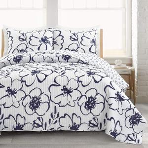 Lush Decor Scandinavian Floral Quilt King Size Reversible 3 Piece Set Navy & White - Floral Bedding Set King Quilt - White Bedding - Cottage Core Decor