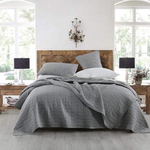 HORIMOTE HOME Quilt Set Queen Size, Stone-Washed Chic Rustic Grey Coverlet with Classic Triangle Stitched Pattern, Ultra Soft Lightweight Quilted Bedspread for All Season, 3 Pieces