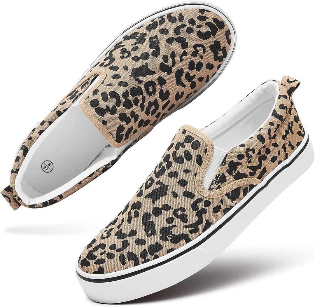 Women's Slip on Shoes Canvas Sneakers Loafers Non Slip Shoes Low Top Casual Shoes