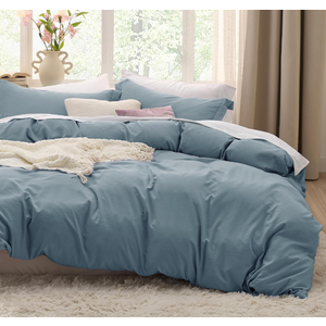Bedsure Collections (Mineral Blue)
3-piece set: 1 duvet cover and 2 pillowcases. Made of soft pre-washed fabric with a relaxed, no-iron texture. Includes a matching fabric storage bag.